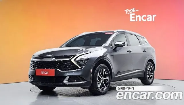 Kia Sportage 2023 — photo 1
