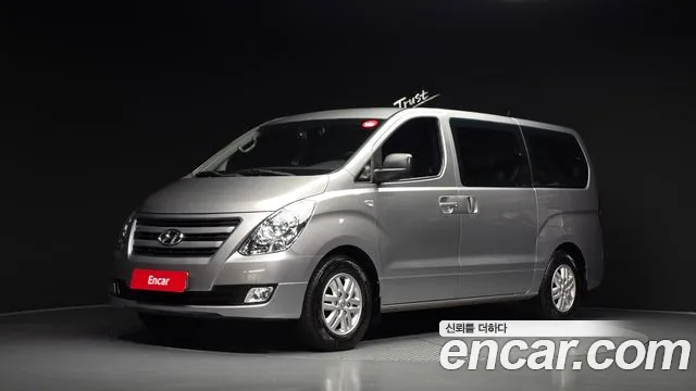 Hyundai Starex 2016 — photo 1
