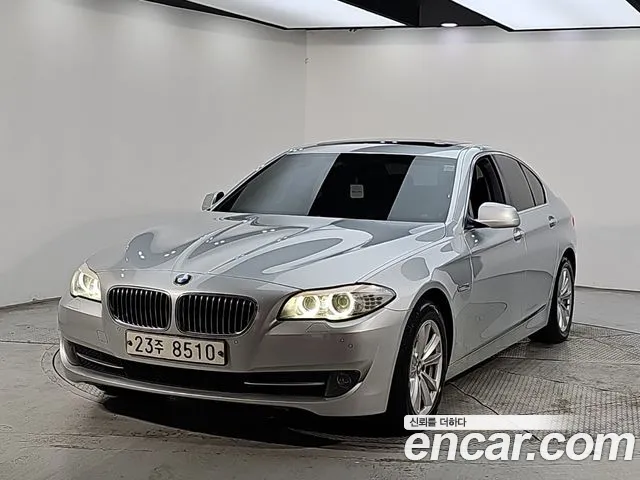 BMW 5-Series 2010 — photo 1
