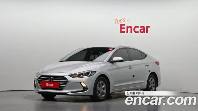 Hyundai AVANTE 2017 — photo 1