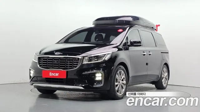 Kia Canival 2019 — photo 1