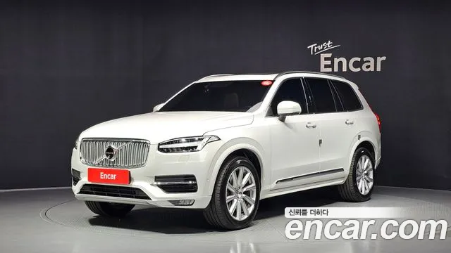 Volvo XC90 2019 — photo 1
