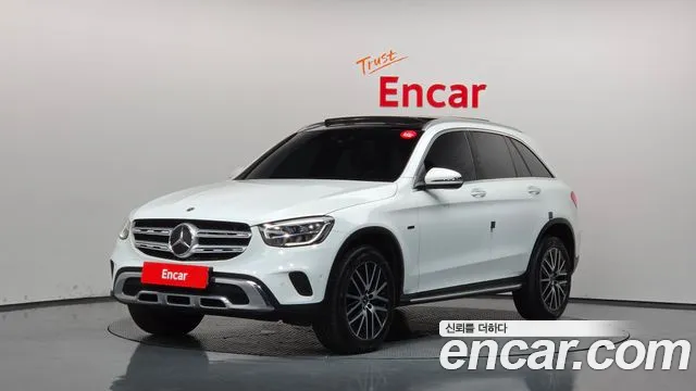 Mercedes-Benz GLC-Class 2021 — photo 1