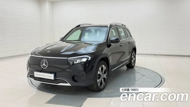 Mercedes-Benz EQB 2026 — photo 1