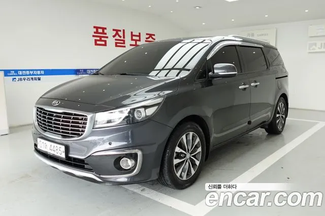 Kia Canival 2018 — photo 1