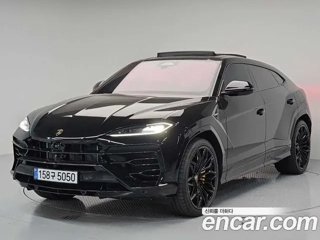 Lamborghini Urus 2026 — photo 1