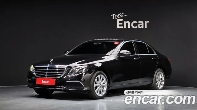 Mercedes-Benz E-Class 2018 — photo 1