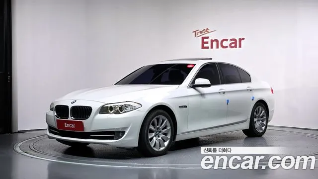 BMW 5-Series 2013 — photo 1