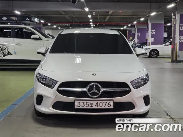 Mercedes-Benz A-Class 2022 — photo 1