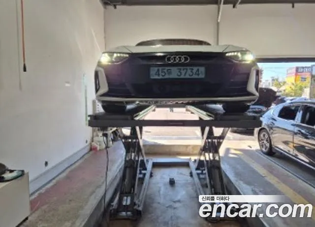 Audi e-tron GT 2022 — photo 1