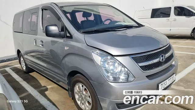 Hyundai Starex 2013 — photo 1