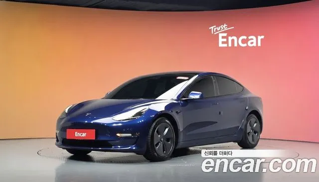 Tesla Model 3 2022 — photo 1