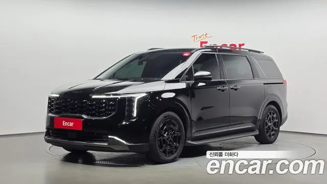 Kia Canival 2025 — photo 1