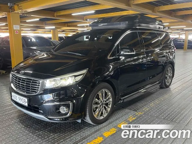 Kia Canival 2015 — photo 1