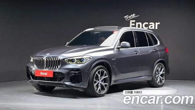 BMW X5 2022 — photo 1