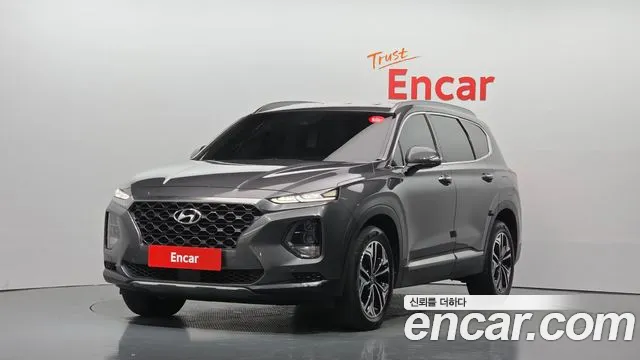 Hyundai Santafe 2019 — photo 1