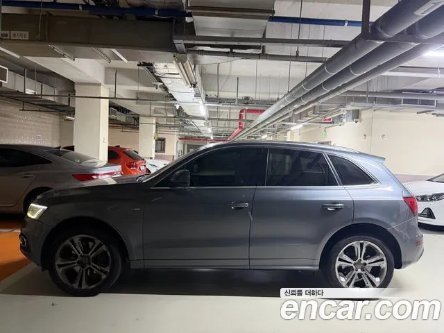 Audi Q5 2015 — photo 1