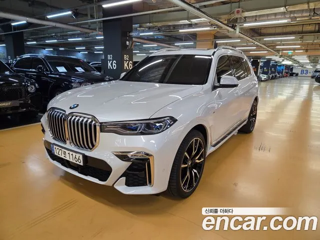 BMW X7 2022 — photo 1
