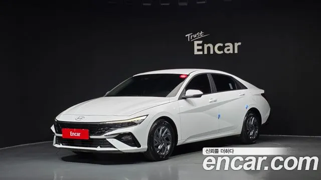 Hyundai AVANTE 2024 — photo 1