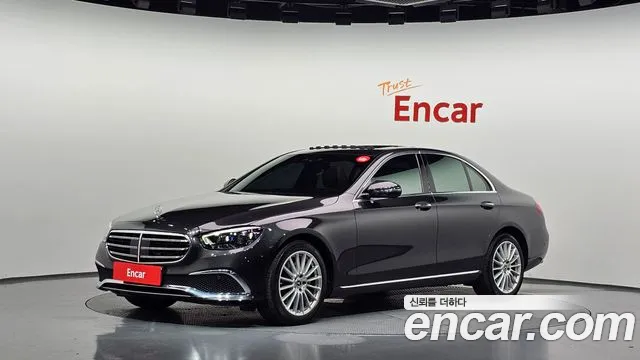 Mercedes-Benz E-Class 2021 — photo 1