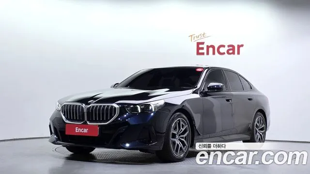 BMW 5-Series 2026 — photo 1