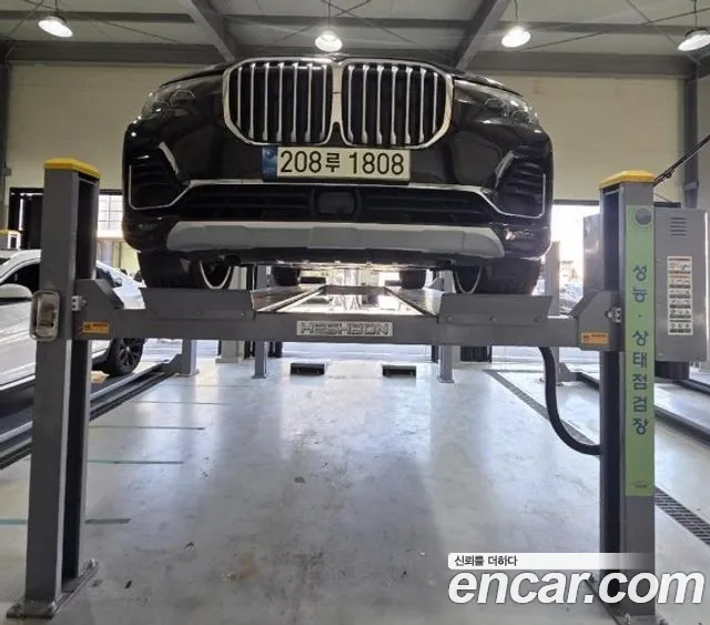 BMW X7 2022 — photo 1