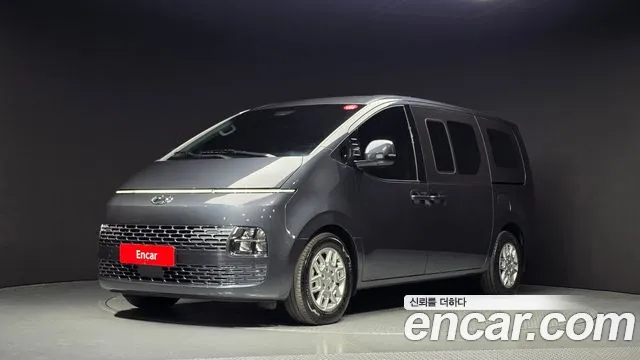 Hyundai Staria 2024 — photo 1