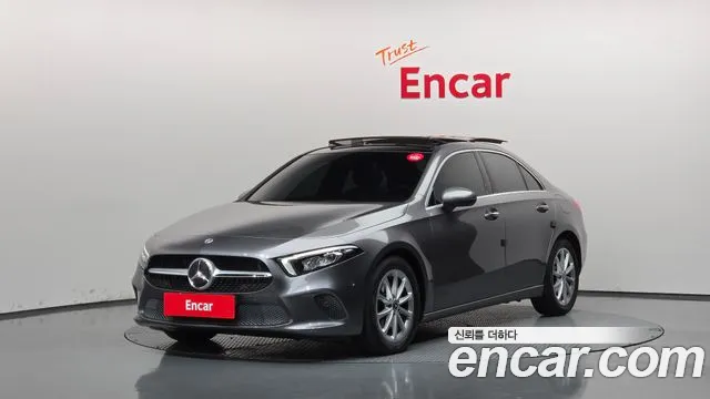 Mercedes-Benz A-Class 2020 — photo 1