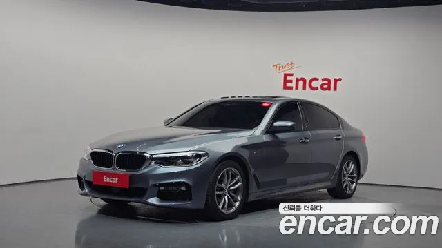BMW 5-Series 2017 — photo 1