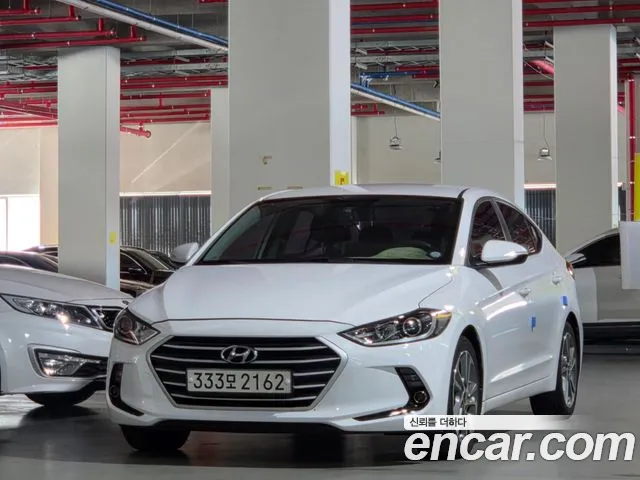 Hyundai AVANTE 2018 — photo 1