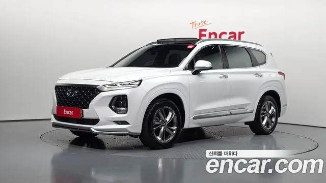 Hyundai Santafe 2019 — photo 1