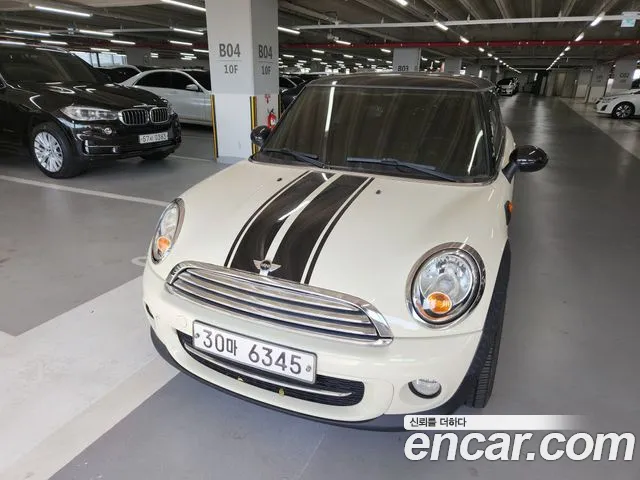 Mini Cooper 2012 — photo 1