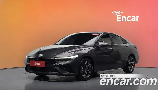 Hyundai AVANTE 2024 — photo 1