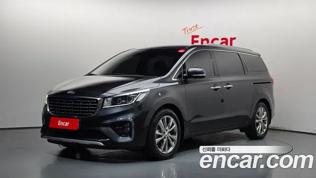 Kia Canival 2019 — photo 1