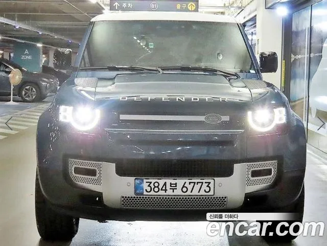 Land Rover Defender 2024 — photo 1