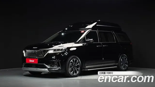 Kia Canival 2022 — photo 1