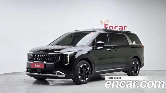 Kia Canival 2025 — photo 1