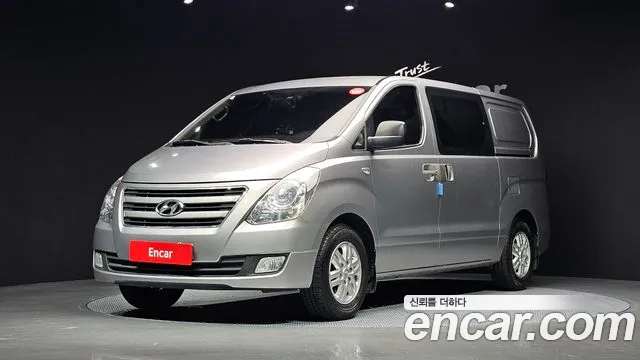 Hyundai Starex 2016 — photo 1