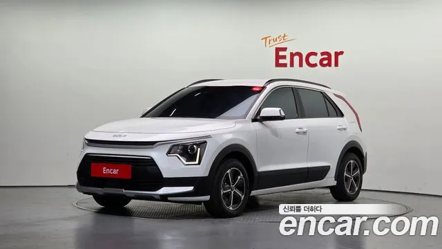 Kia Niro 2025 — photo 1