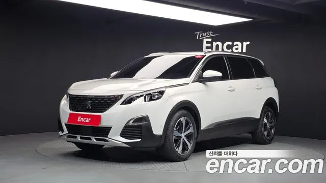 Peugeot 5008 2018 — photo 1