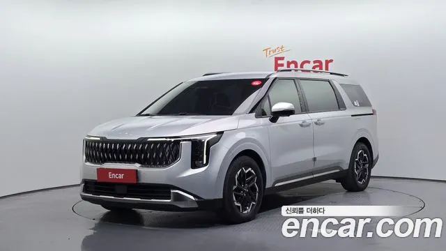 Kia Canival 2025 — photo 1