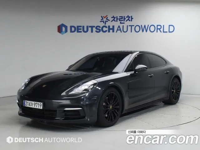 Porsche Panamera 2018 — photo 1