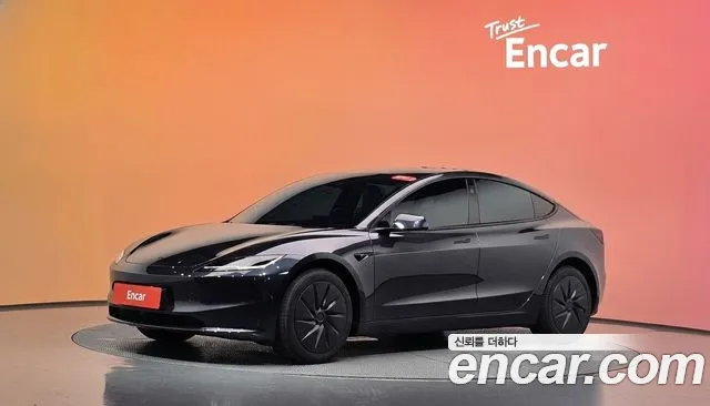 Tesla Model 3 2027 — photo 1