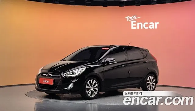 Hyundai Accent 2014 — photo 1