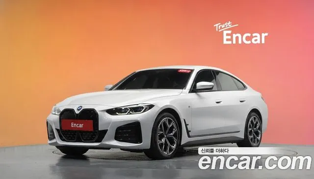 BMW i4 2023 — photo 1