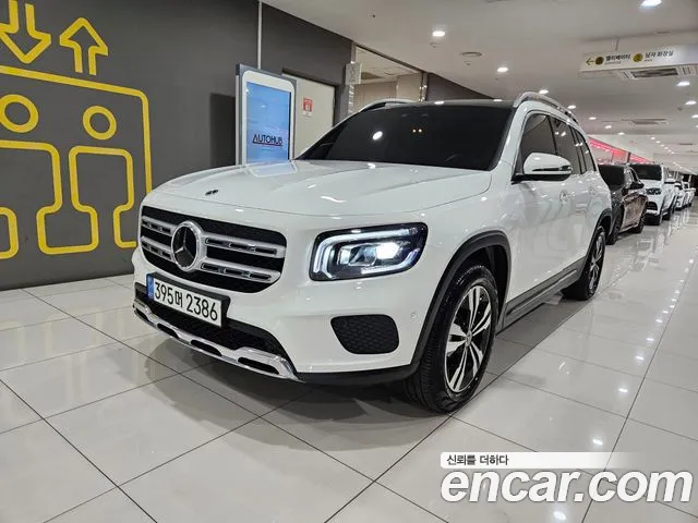 Mercedes-Benz GLB-Class 2022 — photo 1