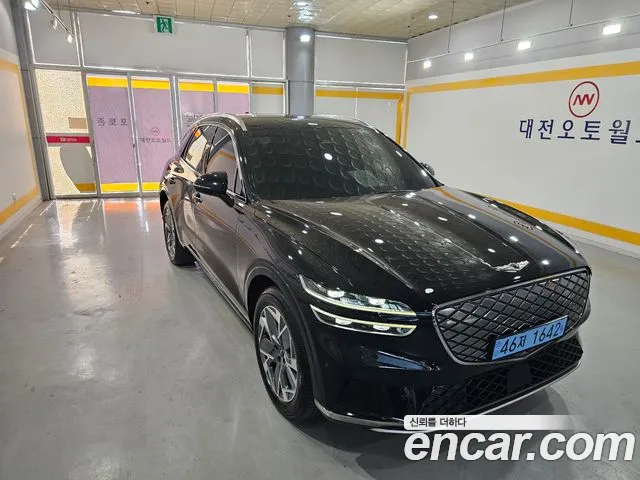 Genesis GV70 2022 — photo 1