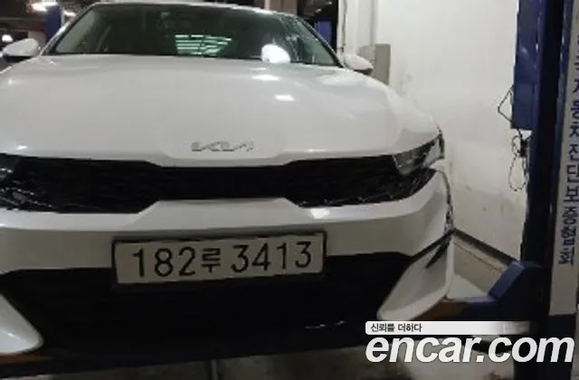 Kia K5 2023 — photo 1