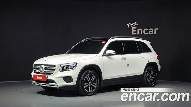 Mercedes-Benz GLB-Class 2021 — photo 1