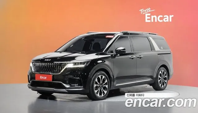 Kia Canival 2022 — photo 1